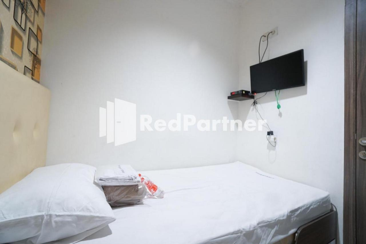 Eascot Hotel Mitra Reddoorz Jakarta Eksteriør bilde
