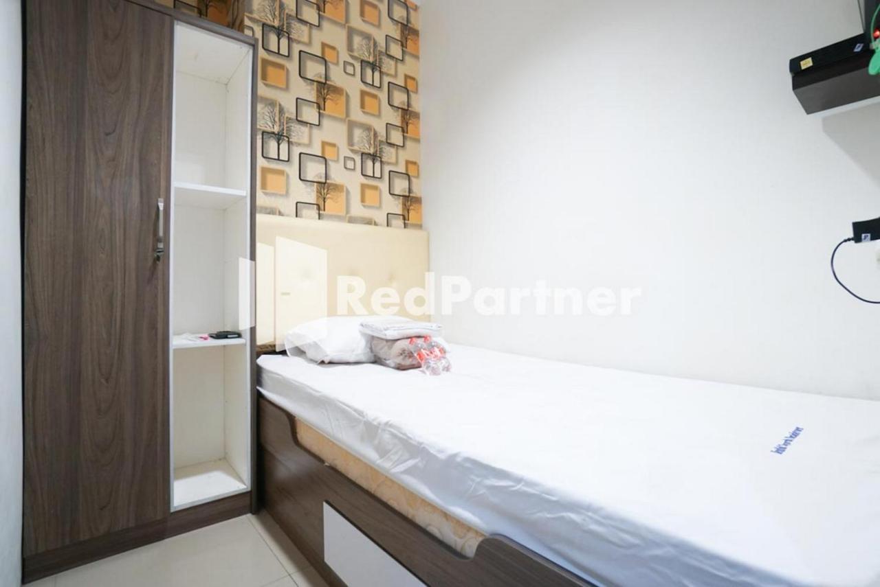 Eascot Hotel Mitra Reddoorz Jakarta Eksteriør bilde